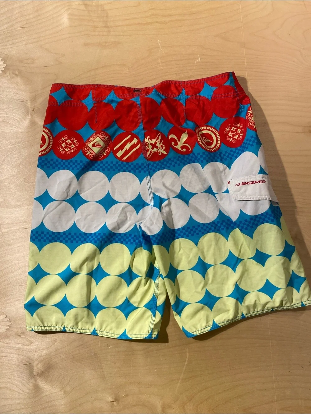 QuikSilver Red, Blue & Yellow Patterned Board Shorts 38 (BM)
